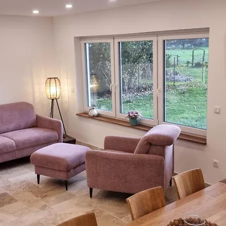 בית נופש Q1, Ruhe Und Erholung In Der Eifel צולפיך